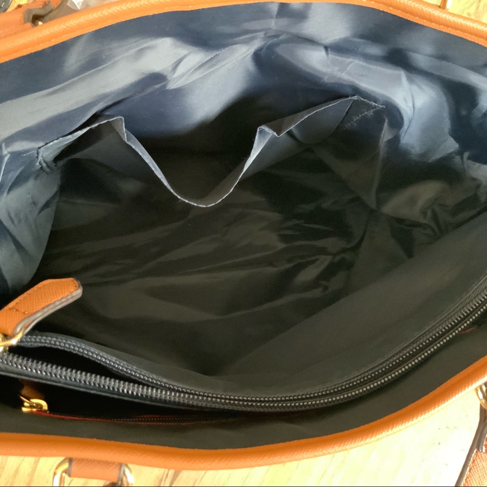 New Without Tag! Tommy Hilfiger satchel handbag - Picture 7 of 14
